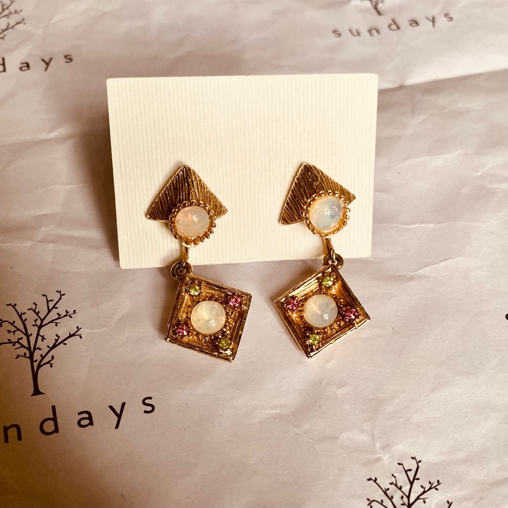 True Vintage Art Deco Style Earrings - Picture 5 of 9